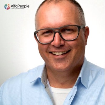 Claus Hansen – Group COO Claus Hansen - Group COO